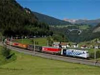 Ja zu "Rollender Landstrasse" durch den Mont Cenis-Tunnel