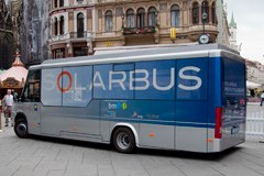 Erster Solarbus fährt