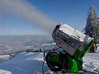 Bayerns Skigebieten schmilzt der Schnee weg