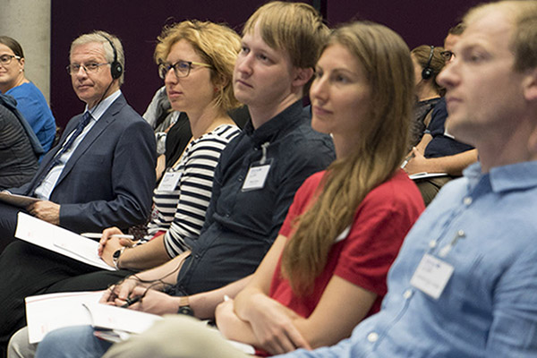 Der Jugend eine Stimme! - Wie Jugendpartizipation im Alpenraum gefördert werden kann