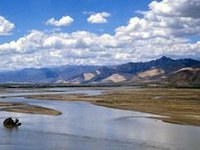 Water resources under threat in the Himalayas