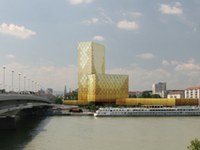 Architettura sostenibile: insediamento CasaClima ed edificio multipiano in legno