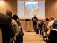 Alta tensione nelle Alpi