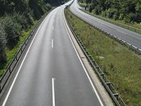 Les routes ne contribuent pas forcément au développement des Alpes