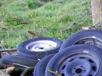 Des montagnes de déchets illégaux dans les Alpes italiennes