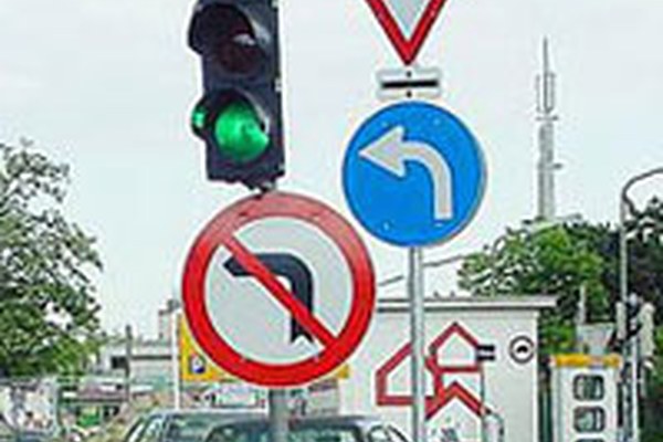 EU zahteva mesta brez prometnih znakov