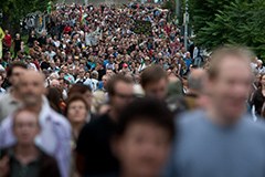 Sodelovanje namesto komolčarstva