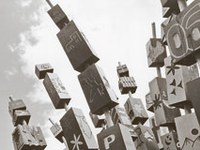 Iz središča družbe