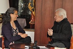 Približati se je treba ljudem in iskati, kar jih povezuje