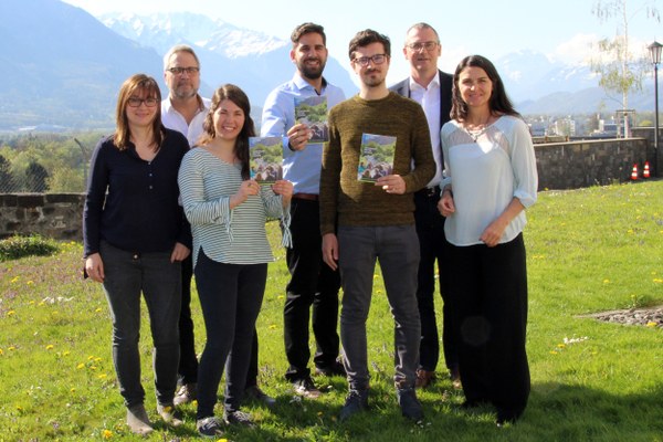 Skupaj mislimo naprej